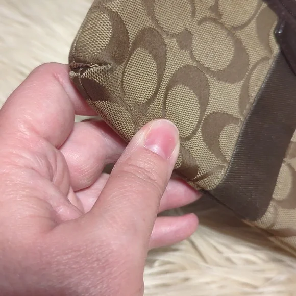 Coach khaki/mahogany double zip wallet - Picture 8 of 10